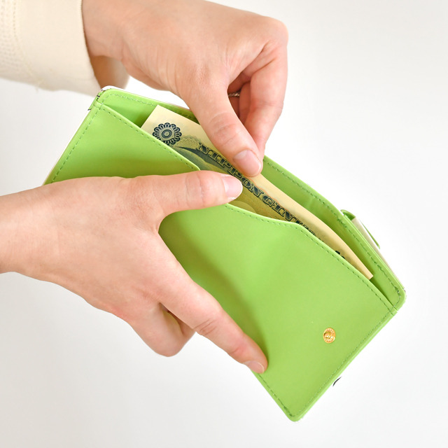 「ミニウォレット」3,500円（税抜）（C）2015-2020 DMM GAMES/Nitroplus