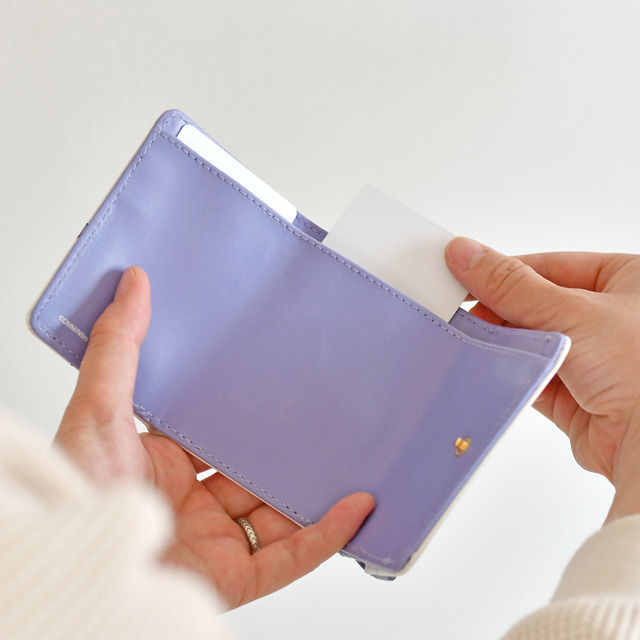 「ミニウォレット」3,500円（税抜）（C）2015-2020 DMM GAMES/Nitroplus