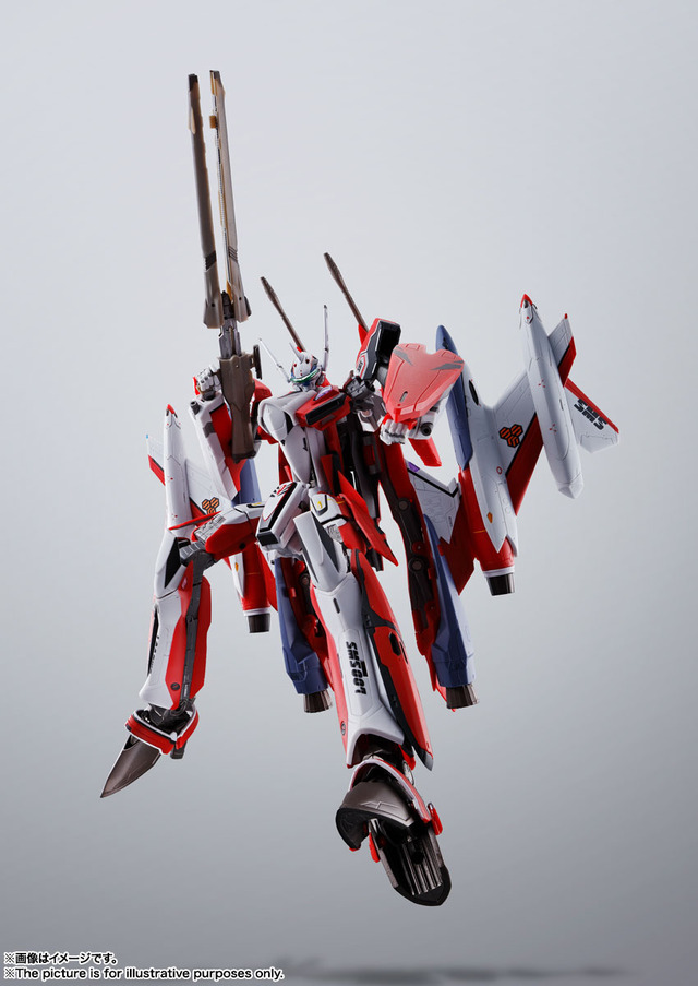 「DX超合金 YF-29デュランダルバルキリー（早乙女アルト機）フルセットパック」23,000円（税別）（C）2011 BIGWEST/MACROSS F PROJECT