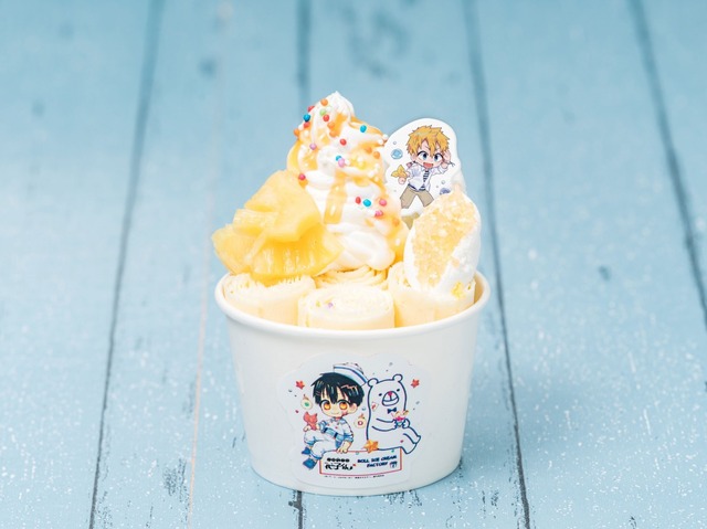 「光のバニラ×マンゴーロールアイス」900円（税抜）（C）あいだいろ／SQUARE ENIX・「地縛少年花子くん」製作委員会