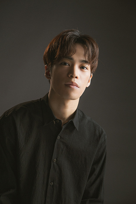 神無月郁役：小野賢章