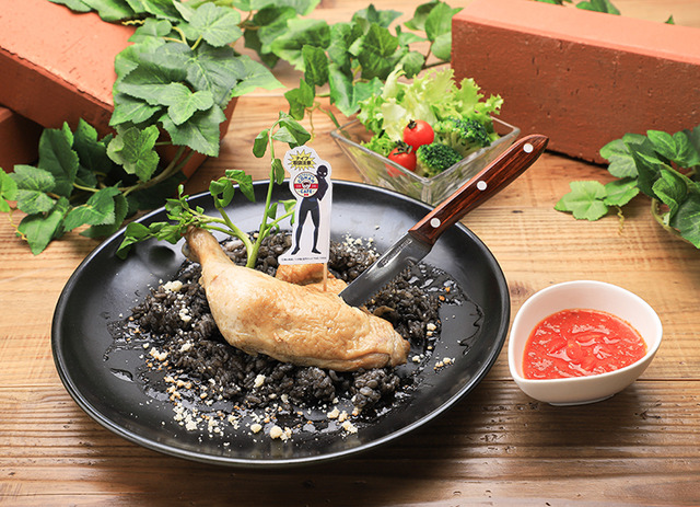 犯人の暗黒リゾット～鶏肉のコンフィをのせて～ 1,590円（税抜）