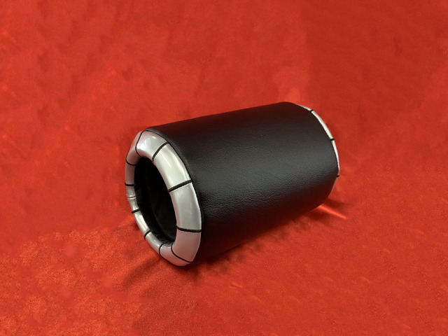 「バッファロー・サポーター（一般成人男性サイズ）」合成皮革製 8,000円（税別）／バッファローレザー製 15,000円（税別）（C）ゆでたまご