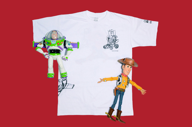 「TOYSTORY WOODY&BUZZ SKETCH T」5,800円（税抜）（C）Baitme.jp. All Rights Reserved.（C）Disney