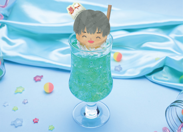 メロンソーダフロート  989円（税抜）（C）はせつ町民会／ユーリ!!! on ICE 製作委員会（C）1976,1989,1992,1993,1996,1998,2020 SANRIO CO.,LTD. APPROVAL NO.610406