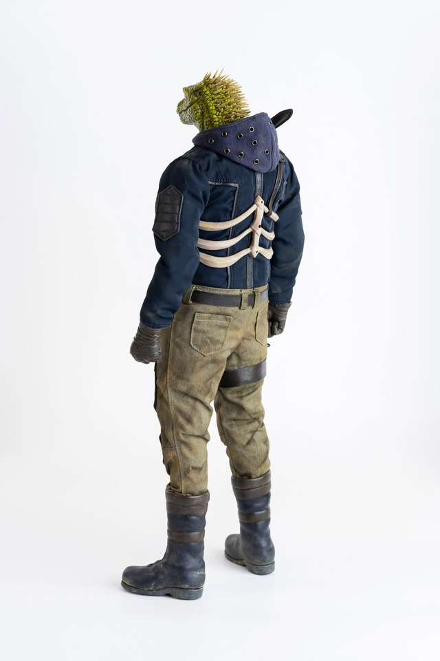 「カイマン（アニメバージョン）」18,000円（税別）（C）2020 Q-HAYASHIDA・Shogakukan／Dorohedoro Project