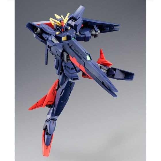 「HG 1/144 ガンダムシャイニングブレイク（BEFORE）」1,980円（税込）（C）創通・サンライズ・テレビ東京