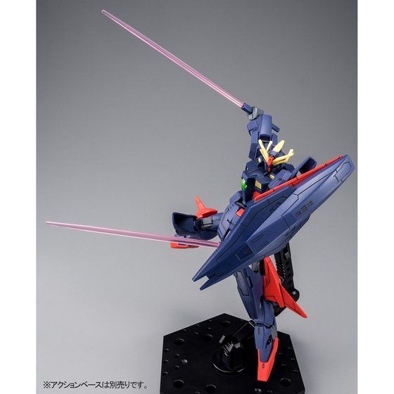 「HG 1/144 ガンダムシャイニングブレイク（BEFORE）」1,980円（税込）（C）創通・サンライズ・テレビ東京
