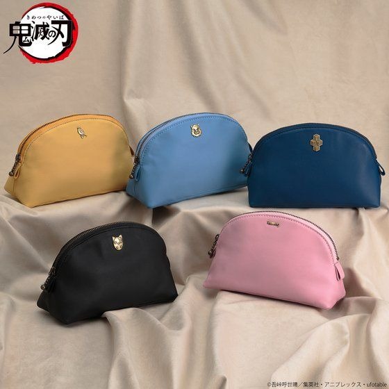 「鬼滅の刃 レザーポーチ」各12,100円（税込）（C）吾峠呼世晴／集英社・アニプレックス・ufotable