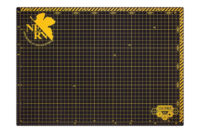 「A.T.FIELD カッターマット A3 NERVモデル」2,600円（税別）（C）khara（C）JAMMY