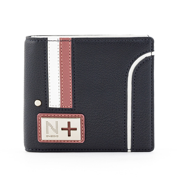 姉ヶ崎寧々モデル 財布／10,800円（税抜）（C）Konami Digital Entertainment