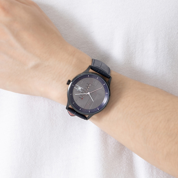 姉ヶ崎寧々モデル 腕時計／17,800円（税抜）（C）Konami Digital Entertainment