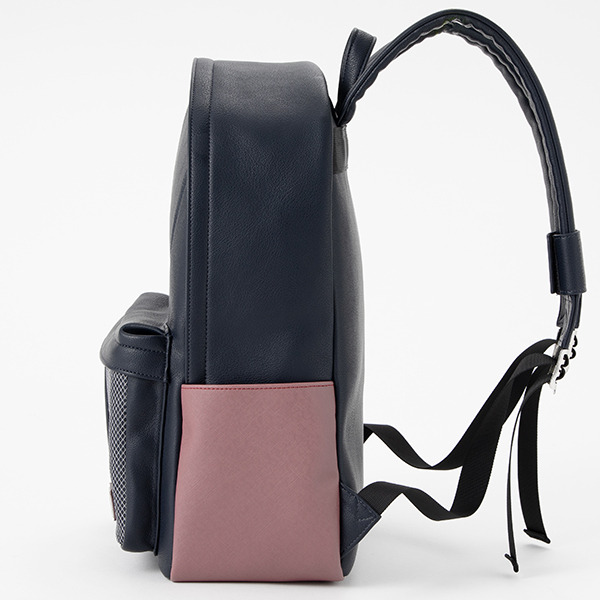 姉ヶ崎寧々モデル デイバッグ／14,800円（税抜）（C）Konami Digital Entertainment