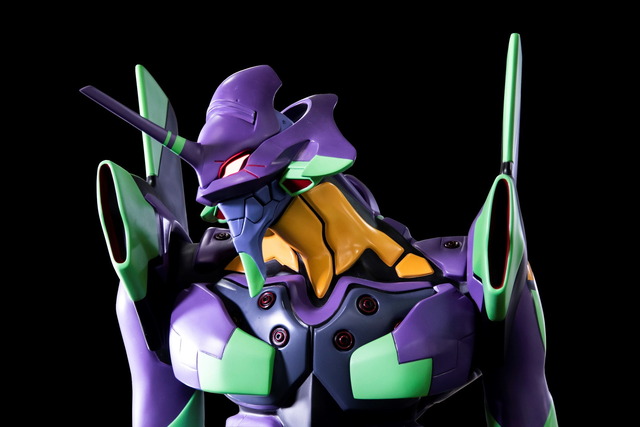 「エヴァンゲリオン初号機 ヒューマンスケールフィギュア」340万円（オプション込・税別）（C）SMALL WORLDS（C）khara