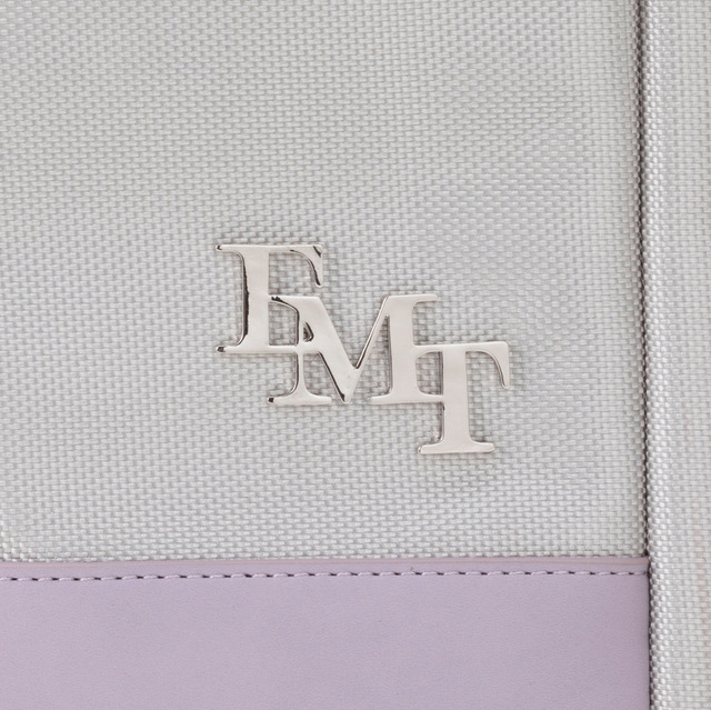 「Re:ゼロから始める異世界生活 リュック　エミリアモデル」14,080 円（税込・送料別）（C）長月達平・株式会社KADOKAWA 刊／Re:ゼロから始める異世界生活2 製作委員会