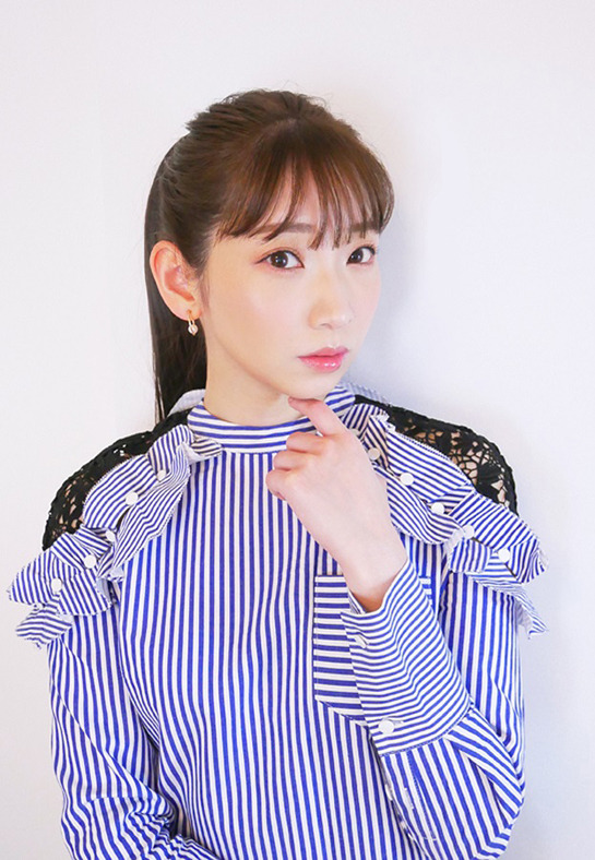 井上麻里奈（八百万百役）