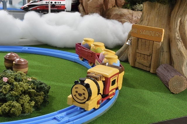 「Disney Dream Railway」（c）Disney