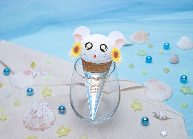 with リボンちゃんアイス　699 円（C）河井リツ子／小学館