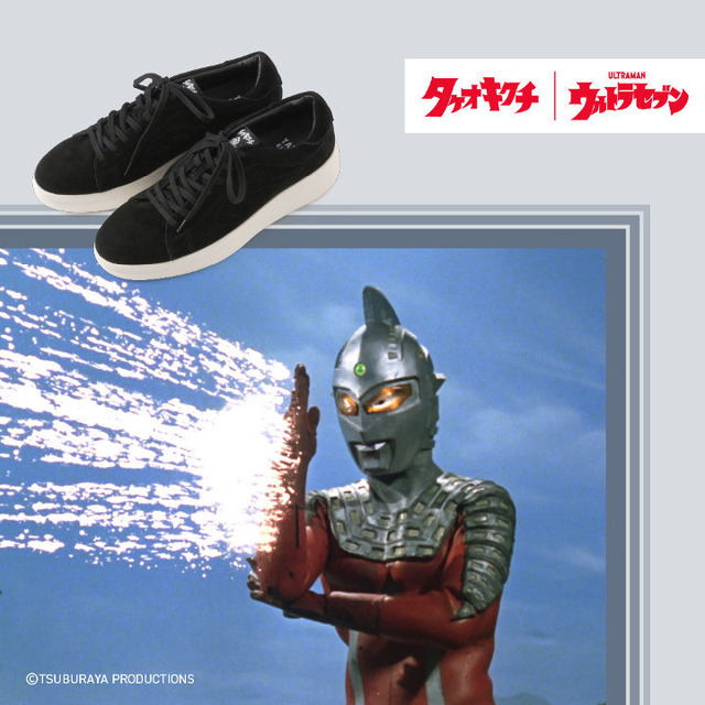 スニーカー 20,000円（税抜）(C)円谷プロ