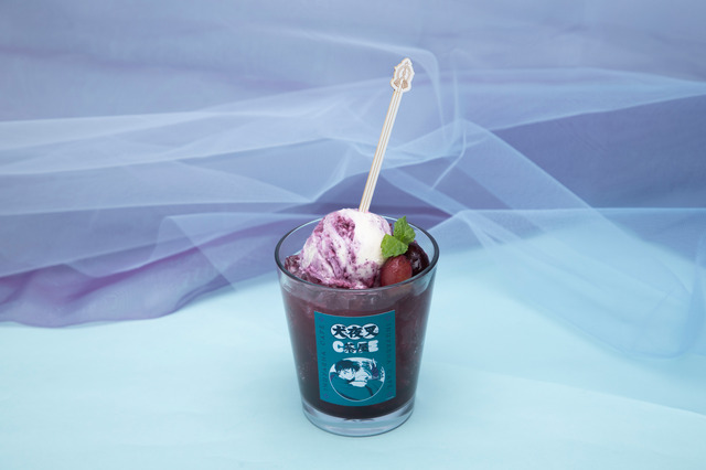 弥勒のグレープ　ソーダフロート 890円（C）高橋留美子／小学館・読売テレビ・サンライズ2009