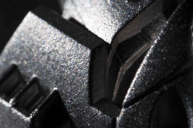 「ガンダリウム合金モデル 1/144 RX-78-2ガンダム」220,000円（税込）※送料・手数料別（Ｃ）創通・サンライズ