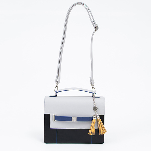 山姥切長義モデル バッグ／12,800円（税別）（C）2015-2020 DMM GAMES/Nitroplus