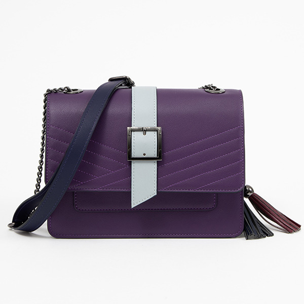 鯰尾藤四郎モデル バッグ／各11,800円（税別）（C）2015-2020 DMM GAMES/Nitroplus