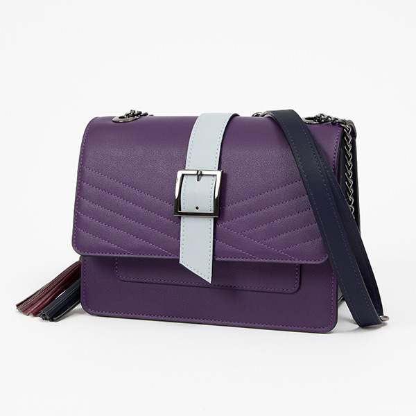 鯰尾藤四郎モデル バッグ／各11,800円（税別）（C）2015-2020 DMM GAMES/Nitroplus