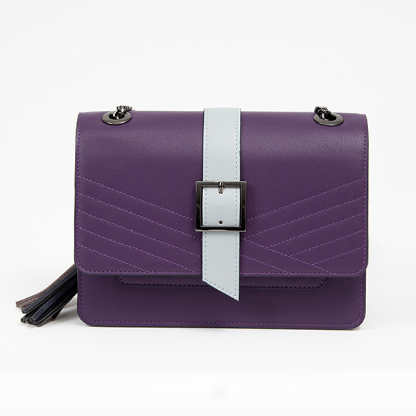 鯰尾藤四郎モデル バッグ／各11,800円（税別）（C）2015-2020 DMM GAMES/Nitroplus