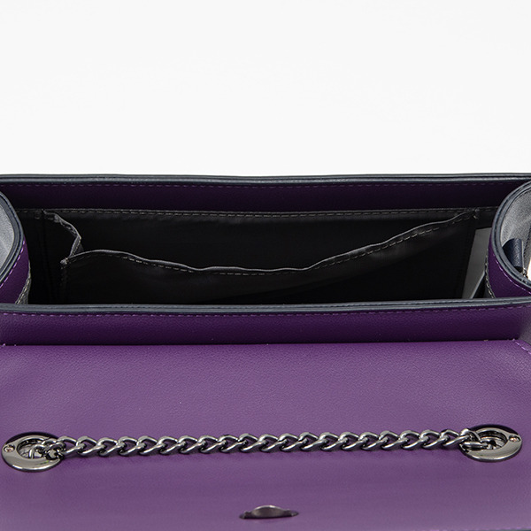 鯰尾藤四郎モデル バッグ／各11,800円（税別）（C）2015-2020 DMM GAMES/Nitroplus