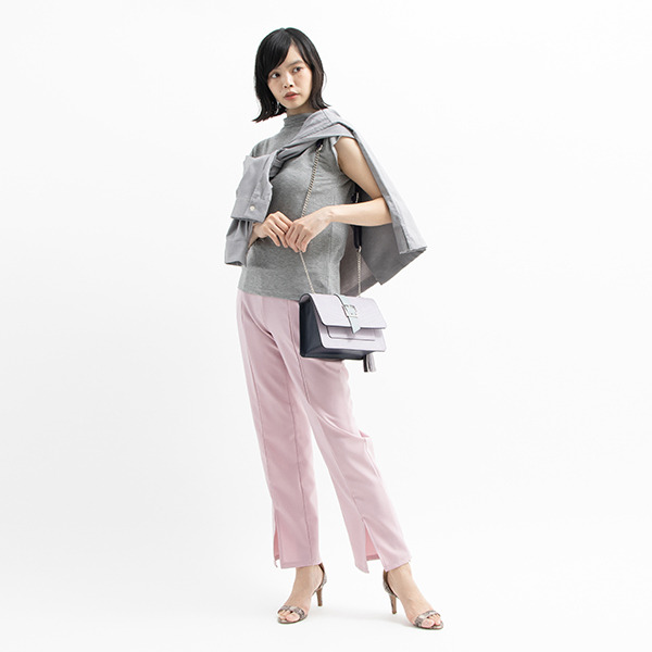 骨喰藤四郎モデル バッグ／各11,800円（税別）（C）2015-2020 DMM GAMES/Nitroplus