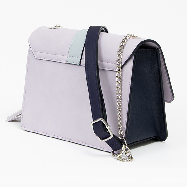 骨喰藤四郎モデル バッグ／各11,800円（税別）（C）2015-2020 DMM GAMES/Nitroplus