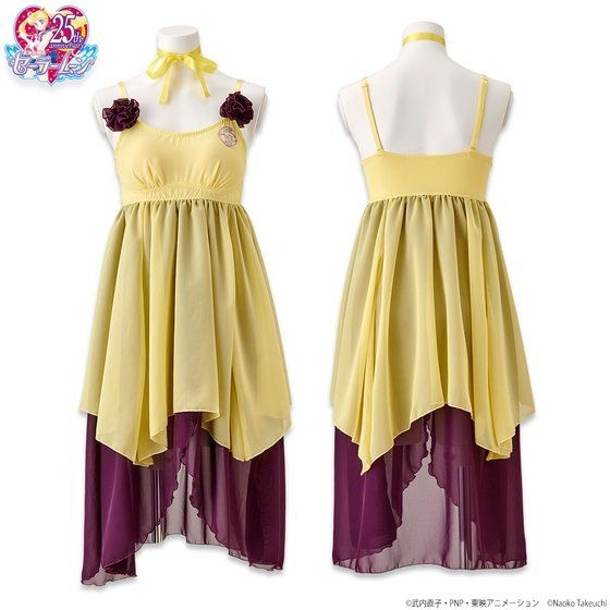 「美少女戦士セーラームーン ブラカップ付きロングキャミソール　ルナ(かぐや姫の恋人Ver.）モデル」6,050円（税込）(C)Naoko Takeuchi (C)武内直子・PNP・東映アニメーション