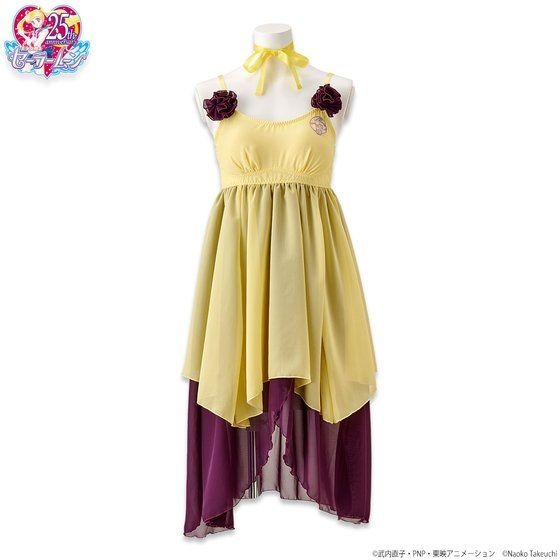 「美少女戦士セーラームーン ブラカップ付きロングキャミソール　ルナ(かぐや姫の恋人Ver.）モデル」6,050円（税込）(C)Naoko Takeuchi (C)武内直子・PNP・東映アニメーション