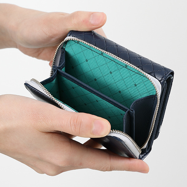 『劇場版うたの☆プリンスさまっ♪ マジLOVEキングダム』コラボレーションリュック・財布・ポーチ（全54種）リュック／各13,800円(税別) 財布／各10,800円(税別)ポーチ／各6,000円(税別)（C）UTA☆PRI-MOVIE PROJECT