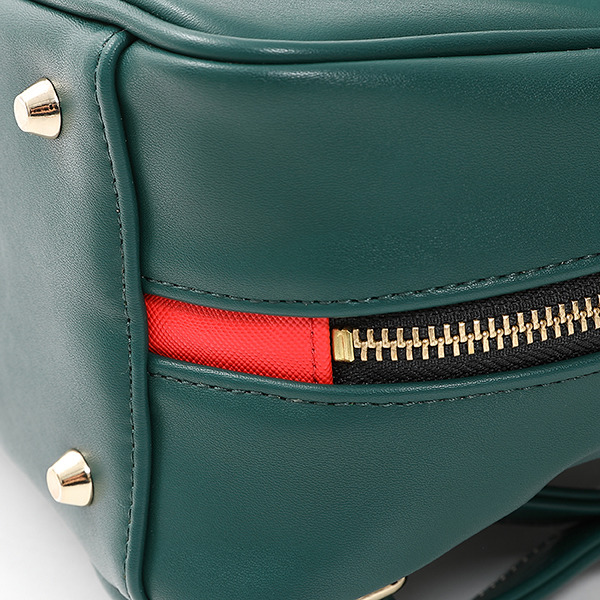 『劇場版うたの☆プリンスさまっ♪ マジLOVEキングダム』コラボレーションリュック・財布・ポーチ（全54種）リュック／各13,800円(税別) 財布／各10,800円(税別)ポーチ／各6,000円(税別)（C）UTA☆PRI-MOVIE PROJECT