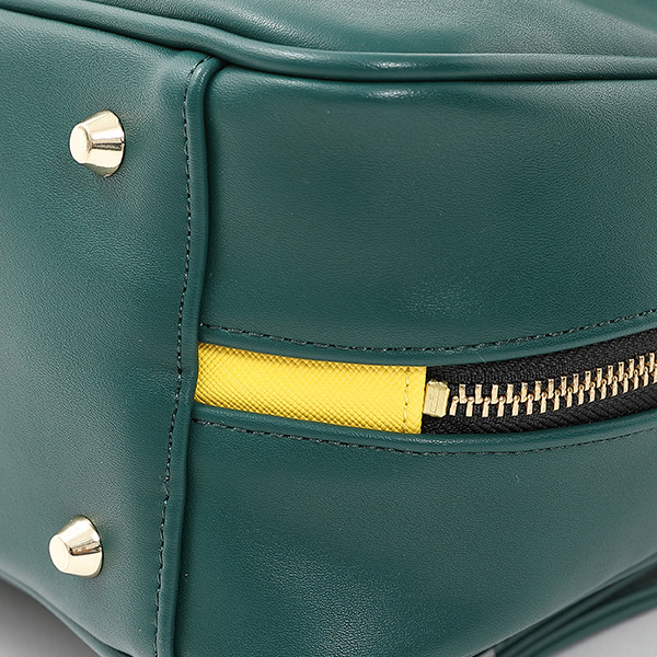 『劇場版うたの☆プリンスさまっ♪ マジLOVEキングダム』コラボレーションリュック・財布・ポーチ（全54種）リュック／各13,800円(税別) 財布／各10,800円(税別)ポーチ／各6,000円(税別)（C）UTA☆PRI-MOVIE PROJECT