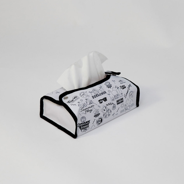 「ドラえもん in 3COINS」ティッシュケース・330円（税込）（C）Fujiko-Pro,Shogakukan,TV-Asahi,Shin-ei,and ADK