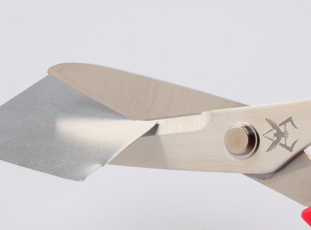 「ガンダムクラフトハサミ」各2,250円（税別）（C）創通・サンライズ