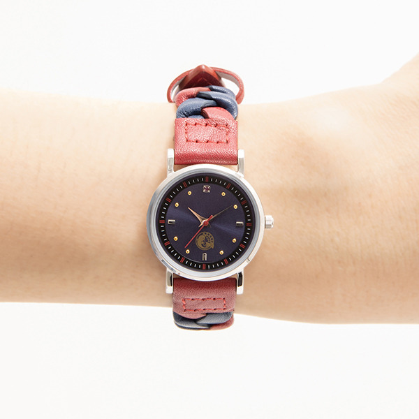 「刀剣乱舞-ONLINE- コラボレーション 腕時計」鯰尾藤四郎 モデル 13,800円（税別）（C）2015 EXNOA LLC/Nitroplus