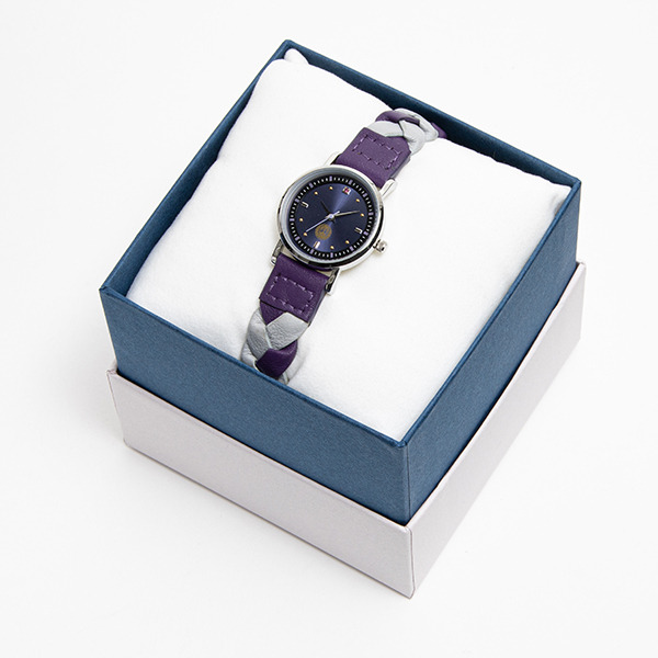 「刀剣乱舞-ONLINE- コラボレーション 腕時計」骨喰藤四郎 モデル 13,800円（税別）（C）2015 EXNOA LLC/Nitroplus