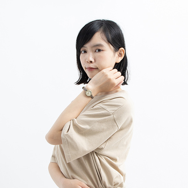 「刀剣乱舞-ONLINE- コラボレーション 腕時計」前田藤四郎 モデル 12,800円（税別）（C）2015 EXNOA LLC/Nitroplus