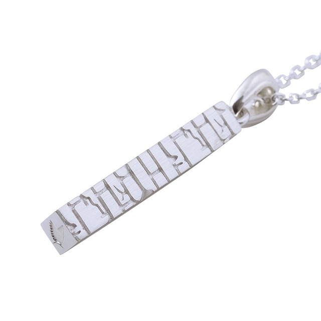 「『進撃の巨人』コラボジュエリー」底面デザイン(C)諫山創・講談社／「進撃の巨人」The Final Season 製作委員会