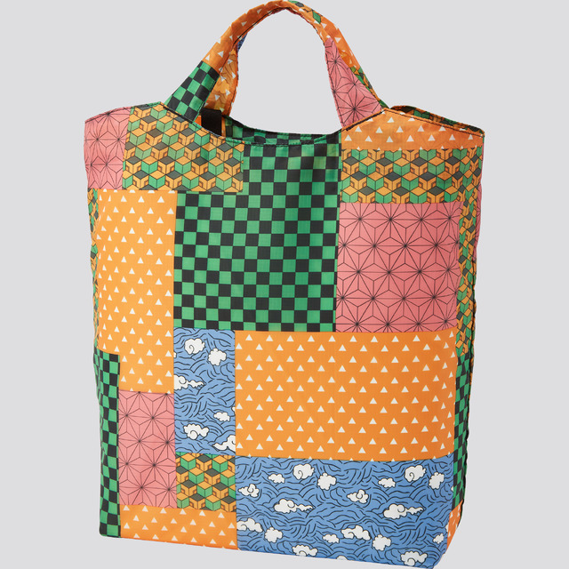 ポケッタブルバッグ　990円（税抜）(C)吾峠呼世晴／集英社・アニプレックス・ufotable