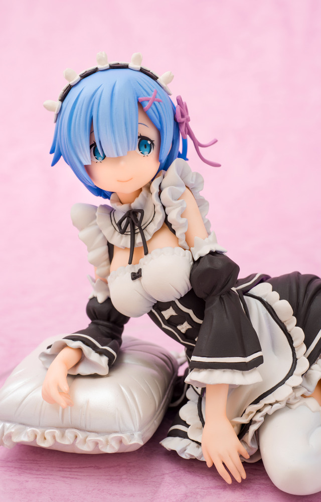 「1/7スケール塗装済み完成品フィギュア　Re:ゼロから始める異世界生活　レム」13,000円（税別）（C）長月達平・株式会社KADOKAWA刊／Re:ゼロから始める異世界生活製作委員会