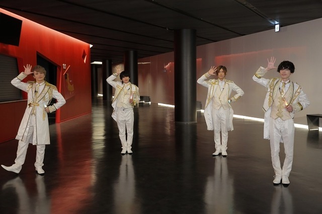 【写真】浅沼＆橋本＆増田＆山谷（振り付け中）