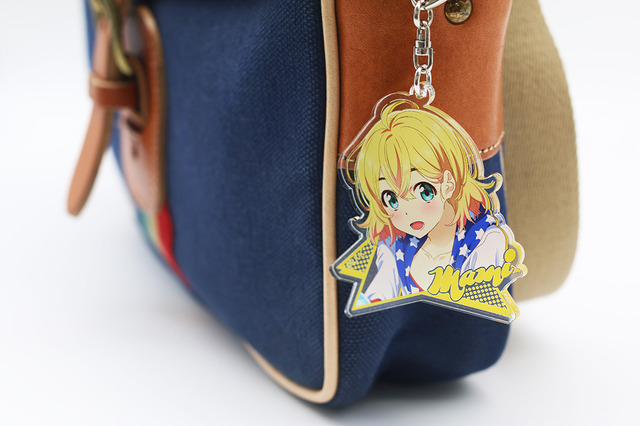 【アクリルキーホルダー】全4種／各800円（税別）（C）宮島礼吏・講談社／「彼女、お借りします」製作委員会