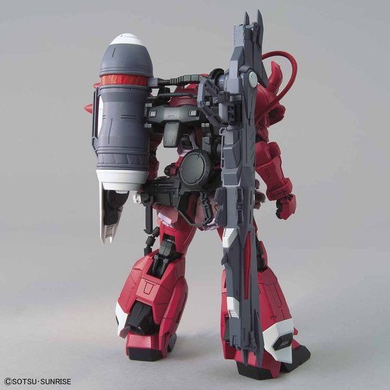 「MG 1/100 ガナーザクウォーリア（ルナマリア・ホーク専用機）」4,730円（税込）（C）創通・サンライズ