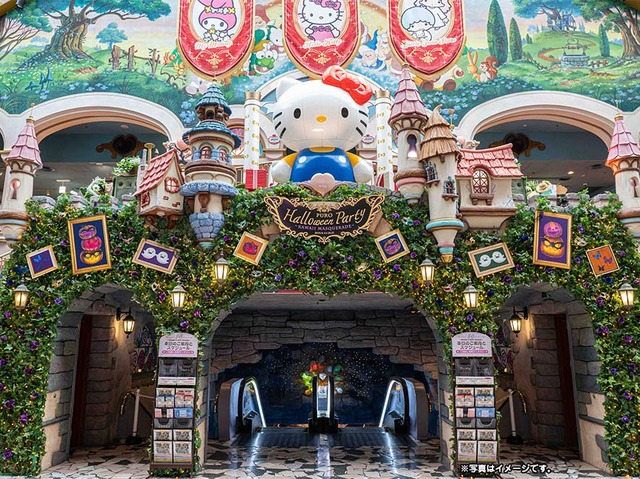 ハロウィン限定フォトスポット（C）1976, 2009 SANRIO CO., LTD.（C）1976, 1989, 1993, 1999, 1996, 2001, 2020 SANRIO CO., LTD.