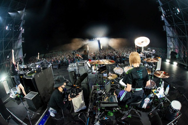 「BanG Dream! 8th☆LIVE」夏の野外3DAYS　 DAY2：RAISE A SUILEN「THE DEPTHS」（C）BanG Dream! Project（C）Craft Egg Inc.（C）bushiroad All Rights Reserved.Photo 福岡 諒祠、 畑 聡